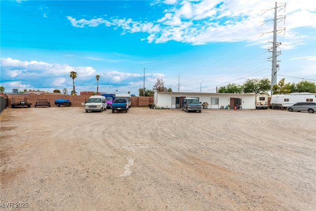 1713 Ophir Drive, Las Vegas, NV 89106