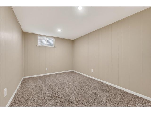 2105 S Adams St, Denver, CO 80210