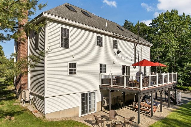 12 Longmeadow, Windham, NH 03087