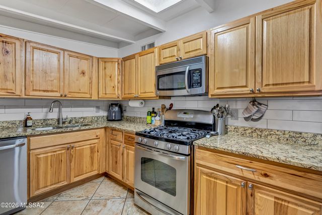 5860 E 30th Street, Tucson, AZ 85711