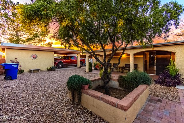 5860 E 30th Street, Tucson, AZ 85711