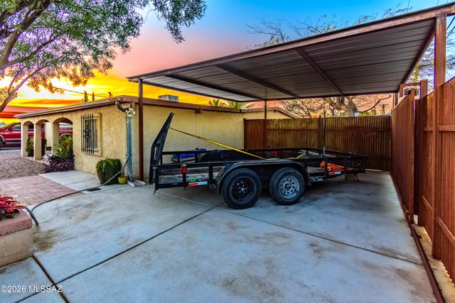 5860 E 30th Street, Tucson, AZ 85711