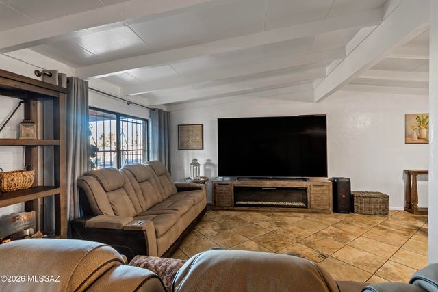 5860 E 30th Street, Tucson, AZ 85711