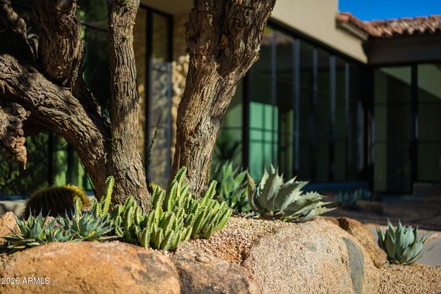 5939 E QUARTZ MOUNTAIN Road, Paradise Valley, AZ 85253