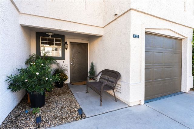 5330 East Charleston Boulevard 123, Las Vegas, NV 89142