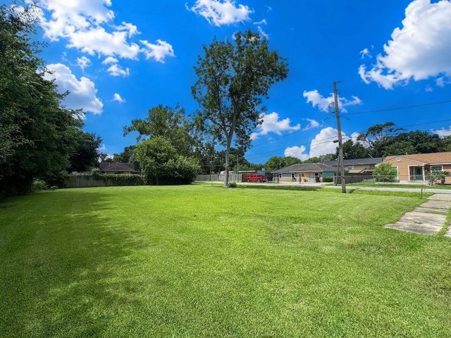 2825 Iola Street, Houston, TX 77017