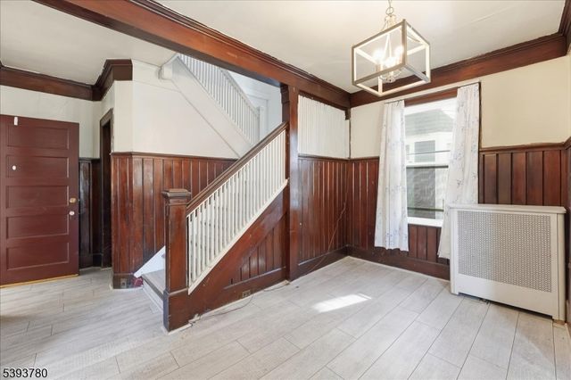 253 Midland Ave, East Orange City, NJ 07017