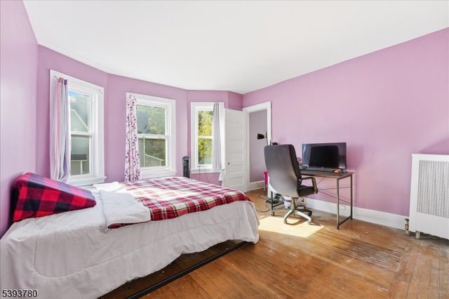 253 Midland Ave, East Orange City, NJ 07017