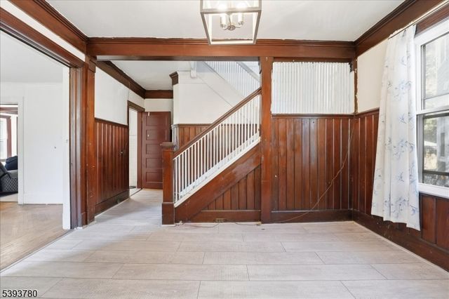 253 Midland Ave, East Orange City, NJ 07017