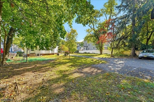 253 Midland Ave, East Orange City, NJ 07017