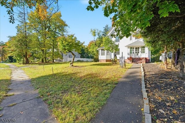 253 Midland Ave, East Orange City, NJ 07017