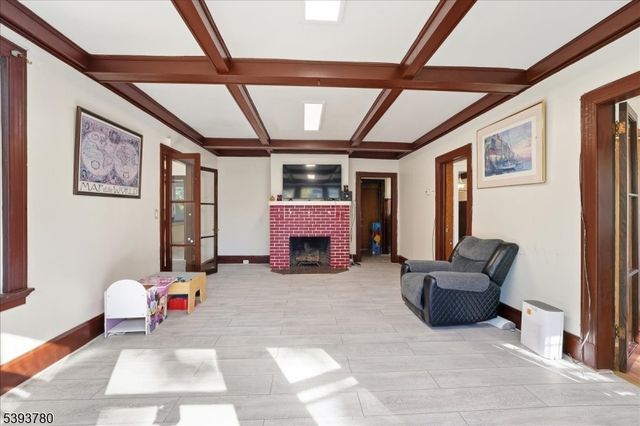 253 Midland Ave, East Orange City, NJ 07017