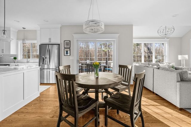 8 Leeds Way, Southborough, MA 01772