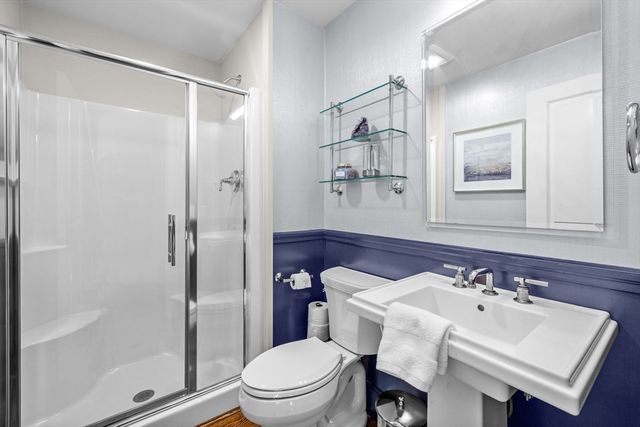 8 Leeds Way, Southborough, MA 01772