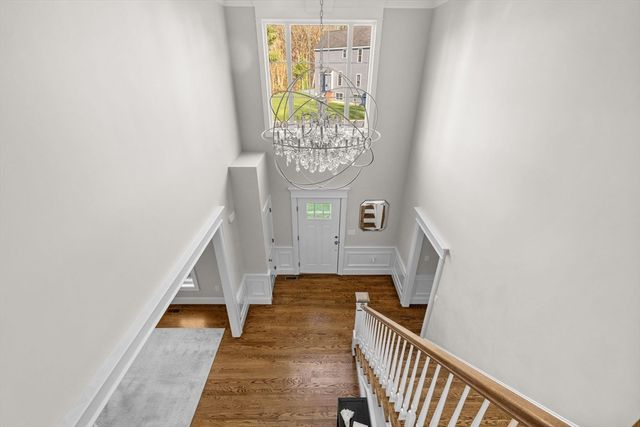 8 Leeds Way, Southborough, MA 01772