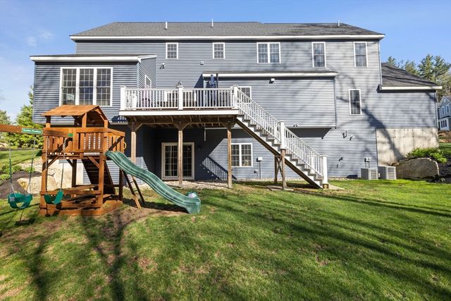 8 Leeds Way, Southborough, MA 01772