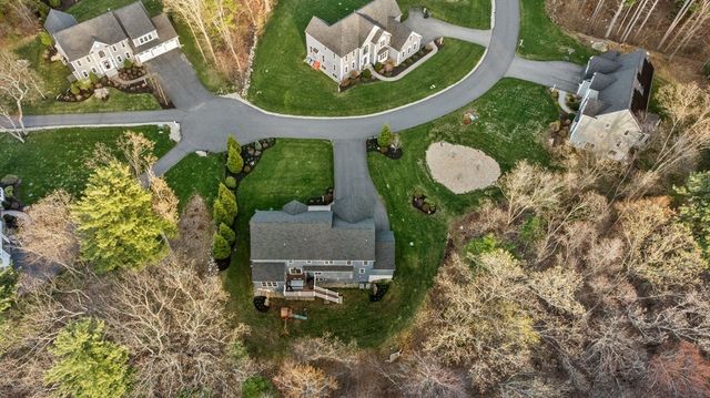 8 Leeds Way, Southborough, MA 01772