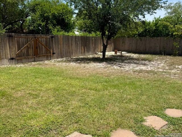 5102 Hemphill, San Antonio, TX 78228