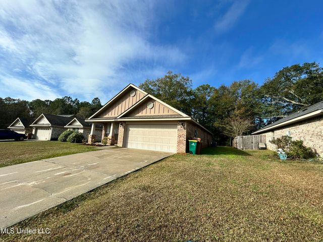10604 Roundhill Drive, Gulfport, MS 39503