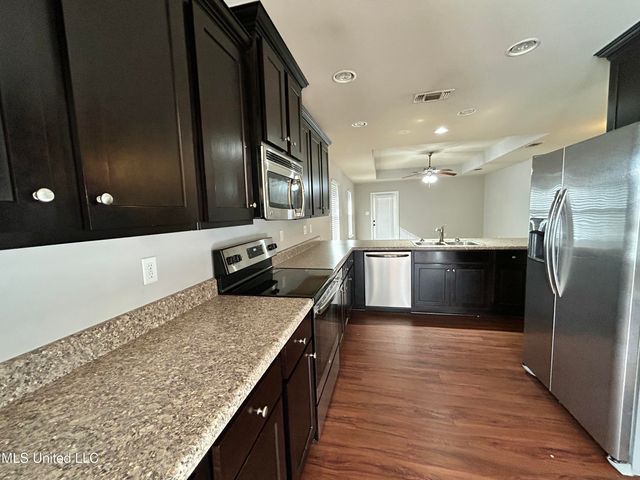 10604 Roundhill Drive, Gulfport, MS 39503