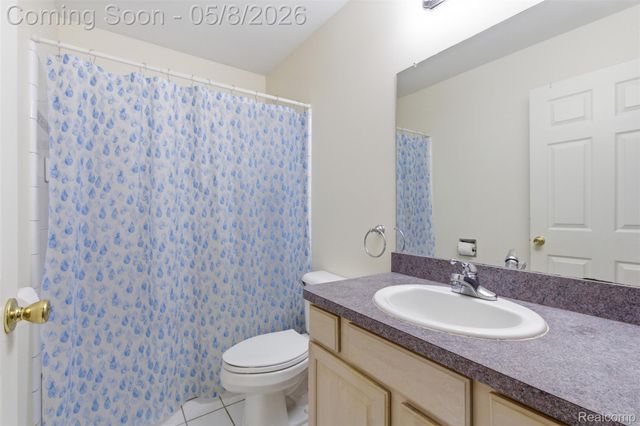 46877 Twin City Trail, Macomb Township, MI 48044