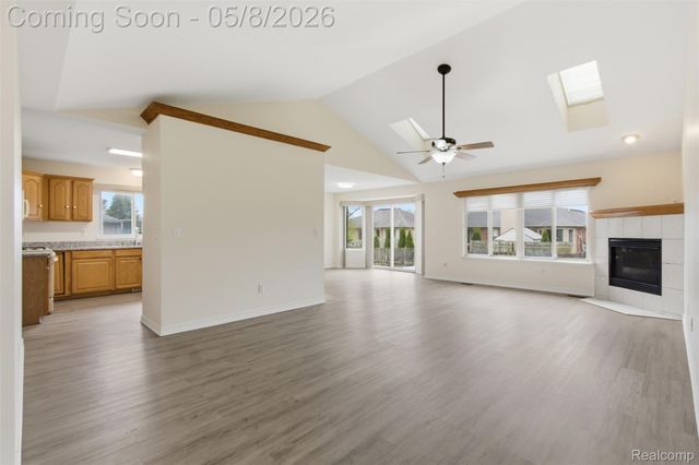 46877 Twin City Trail, Macomb Township, MI 48044