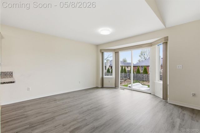 46877 Twin City Trail, Macomb Township, MI 48044