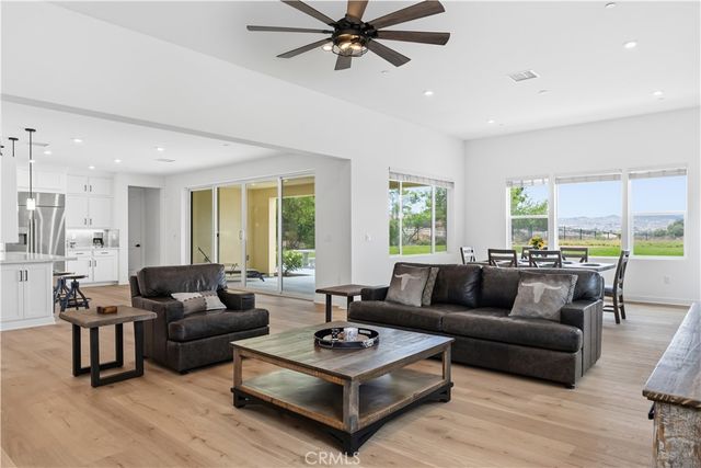 16519 Ginger Creek Drive, Riverside, CA 92504