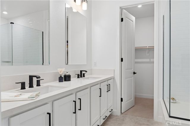 16519 Ginger Creek Drive, Riverside, CA 92504