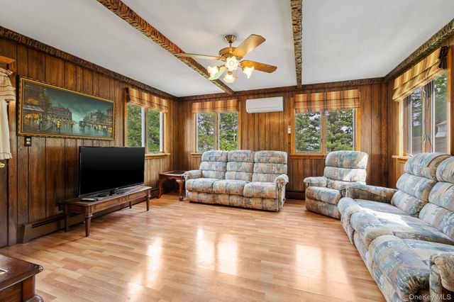 31 Highview Terrace, Bloomingburg, NY 12721