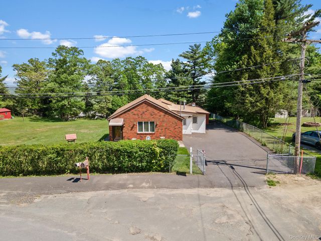 31 Highview Terrace, Bloomingburg, NY 12721
