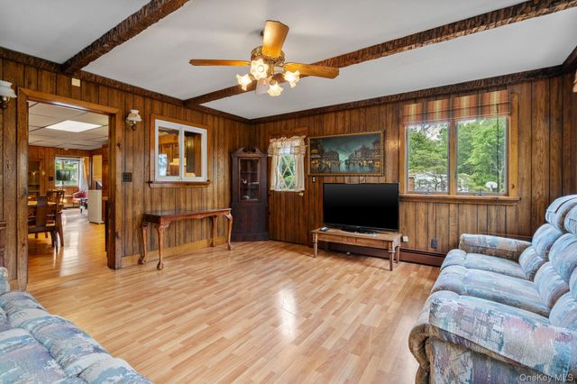 31 Highview Terrace, Bloomingburg, NY 12721