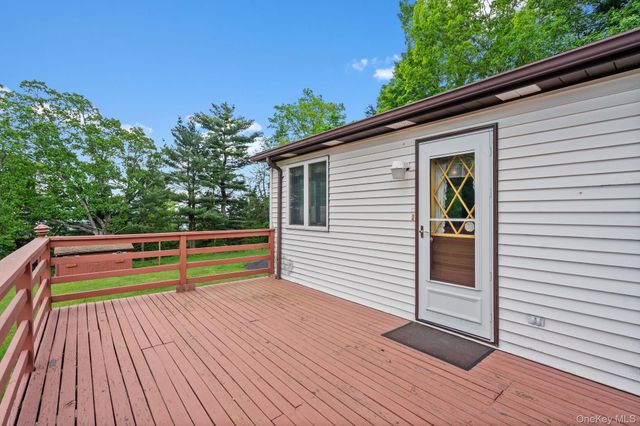 31 Highview Terrace, Bloomingburg, NY 12721