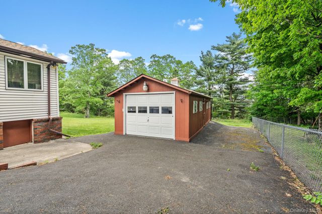 31 Highview Terrace, Bloomingburg, NY 12721