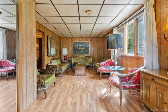 31 Highview Terrace, Bloomingburg, NY 12721