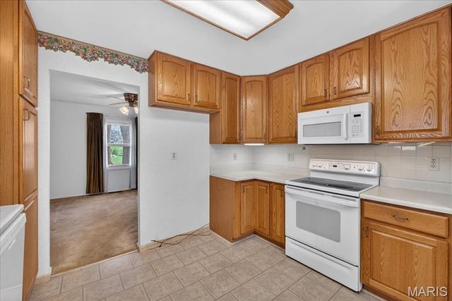 908 Dutch Mill Drive, Ballwin, MO 63011