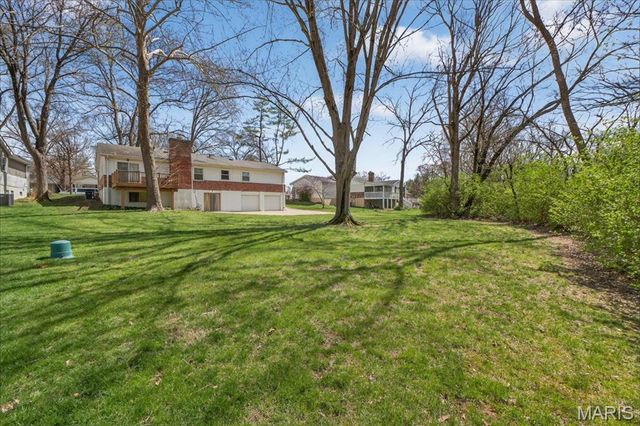 908 Dutch Mill Drive, Ballwin, MO 63011