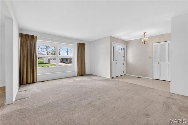 908 Dutch Mill Drive, Ballwin, MO 63011