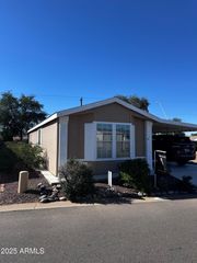 201 S Greenfield Road 11, Mesa, AZ 85206