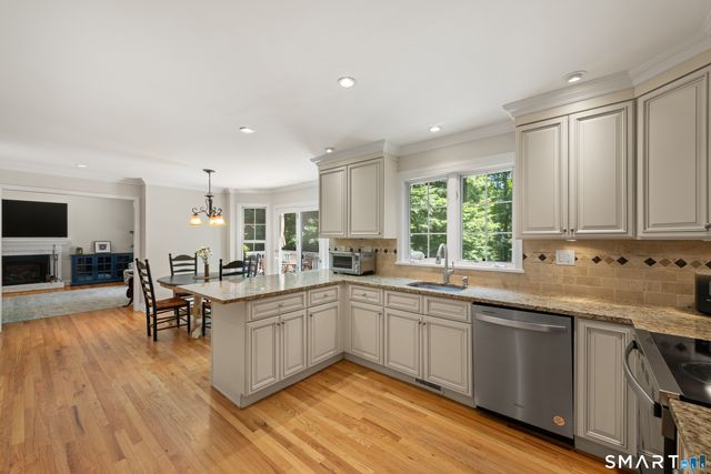 15 Rose Lane, Newtown, CT 06482