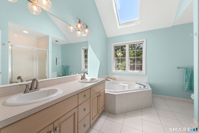 15 Rose Lane, Newtown, CT 06482