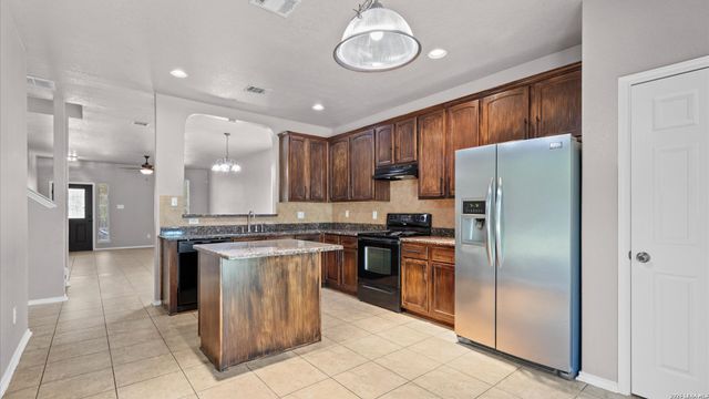 737 Fountain Gate, Cibolo, TX 78108
