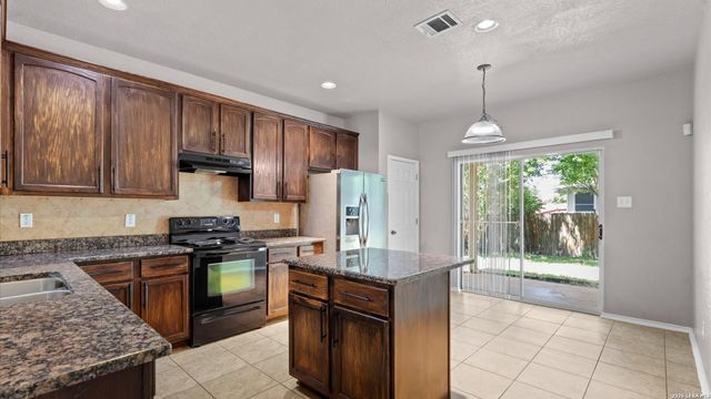 737 Fountain Gate, Cibolo, TX 78108