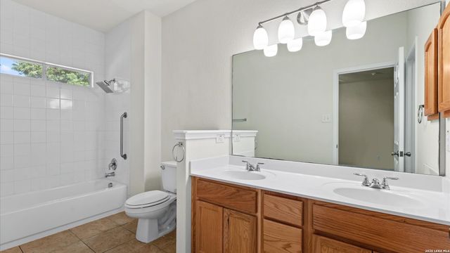 737 Fountain Gate, Cibolo, TX 78108