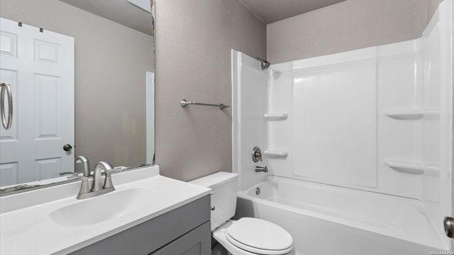 737 Fountain Gate, Cibolo, TX 78108