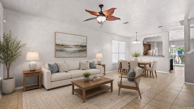 737 Fountain Gate, Cibolo, TX 78108