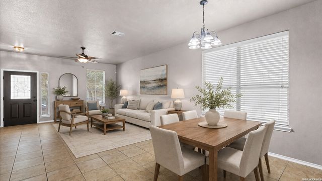 737 Fountain Gate, Cibolo, TX 78108
