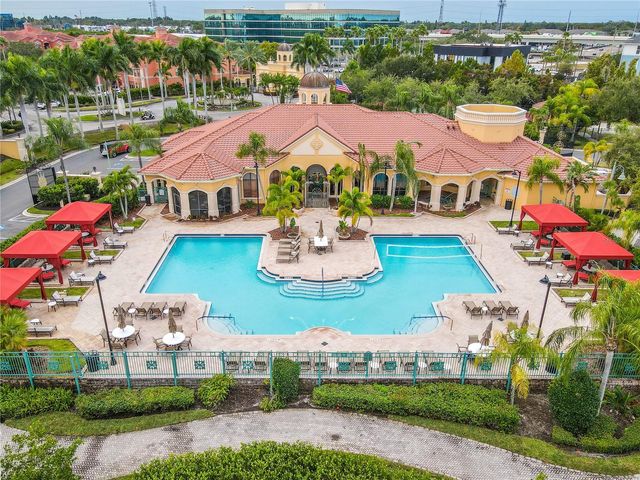 2749 VIA CIPRIANI 1010B, Clearwater, FL 33764