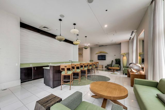 125 S Green Street 805A, Chicago, IL 60607