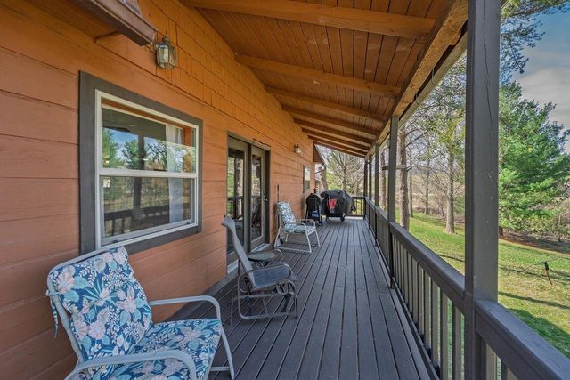S1509 Canary Court, La Valle, WI 53941